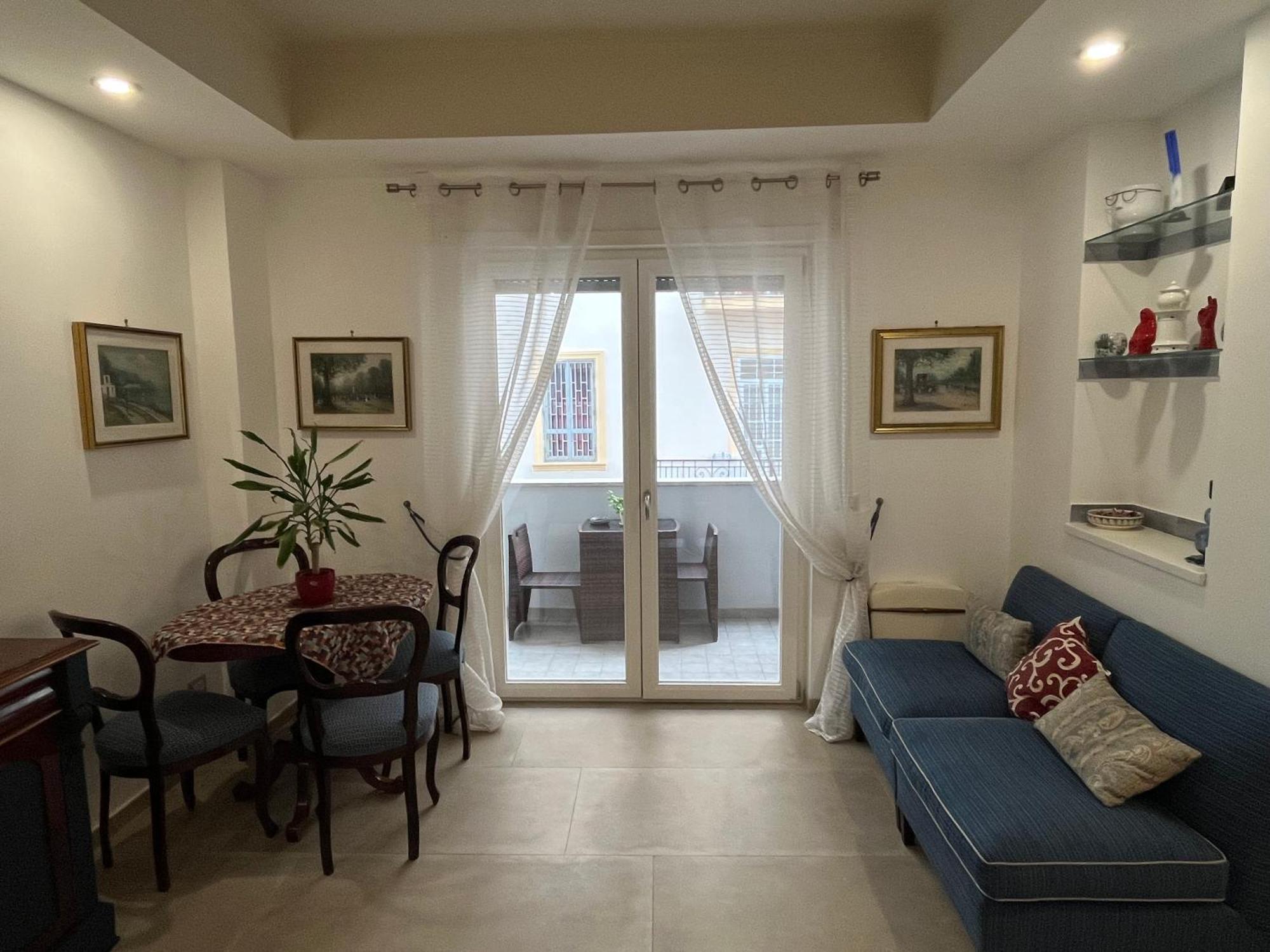 Penny Black Naples