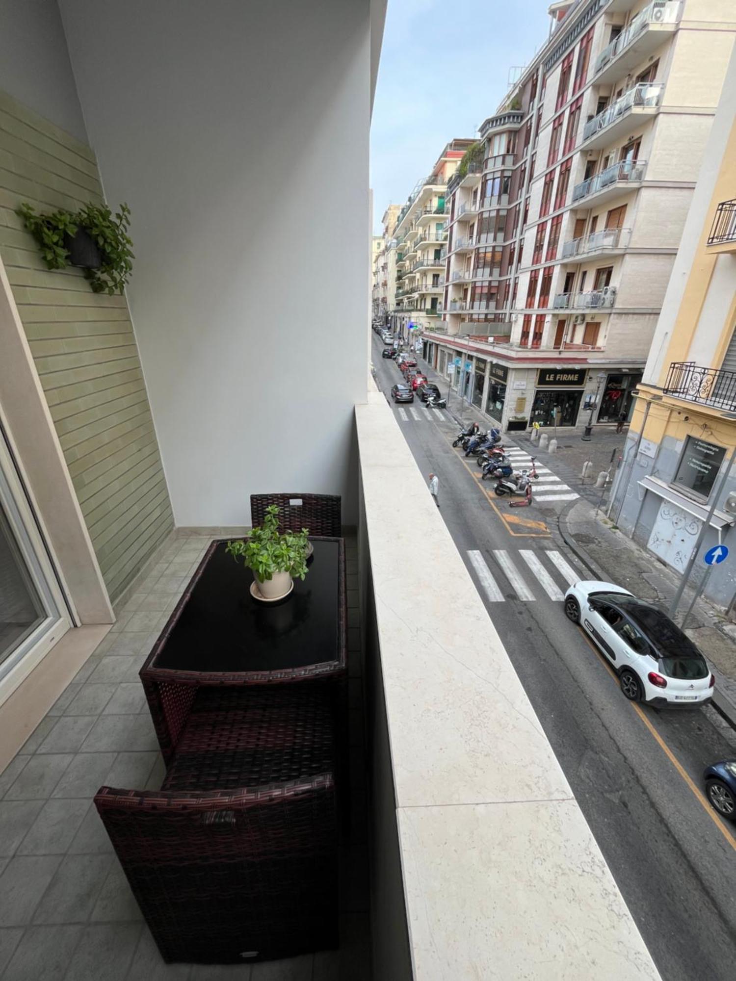 Apartment Penny Black Naples